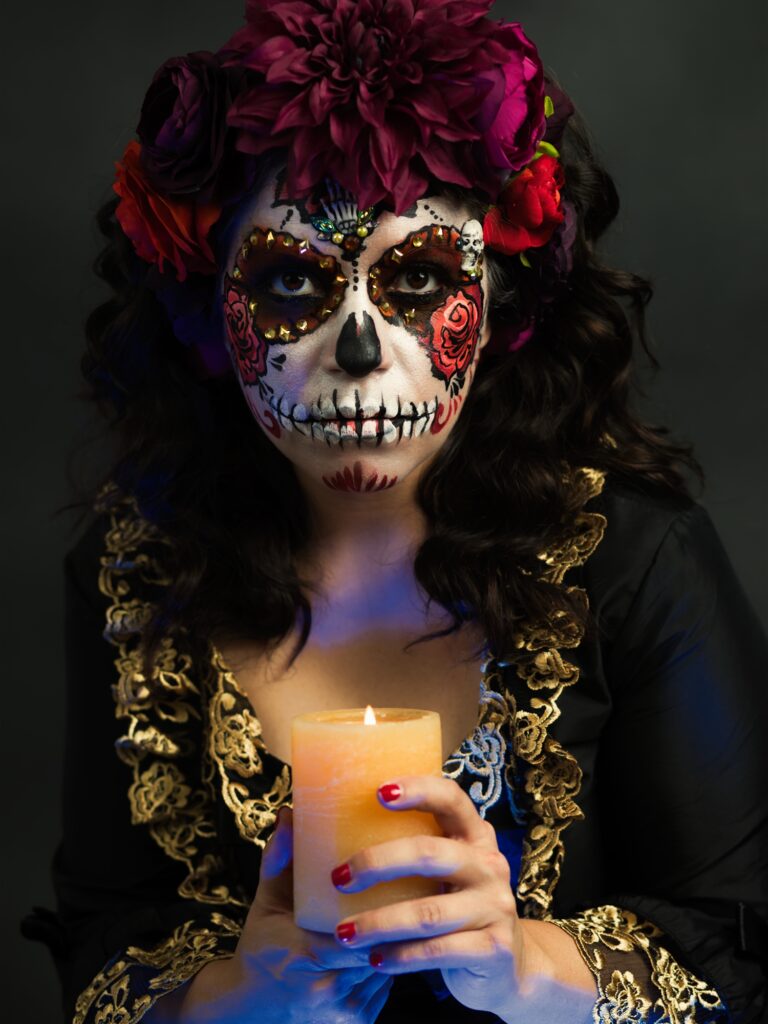 Laura Hoyos of Paint 2 Smile photographed by Bobbi Vinson of Frolic & Co. Photography are joining forces to create Los Muertos Portraits.